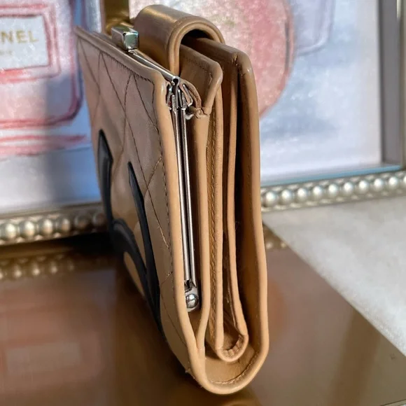 *SOLD* CHANEL CAMBON KISSLOCK WALLET WITH COA - Picture 10 of 13